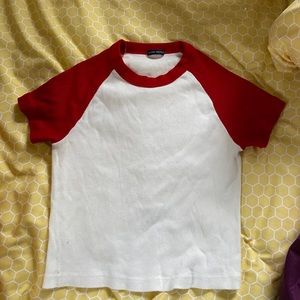 brandy melville bella crop top